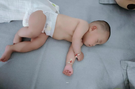 包生男孩正规公司宝宝为什么不说话